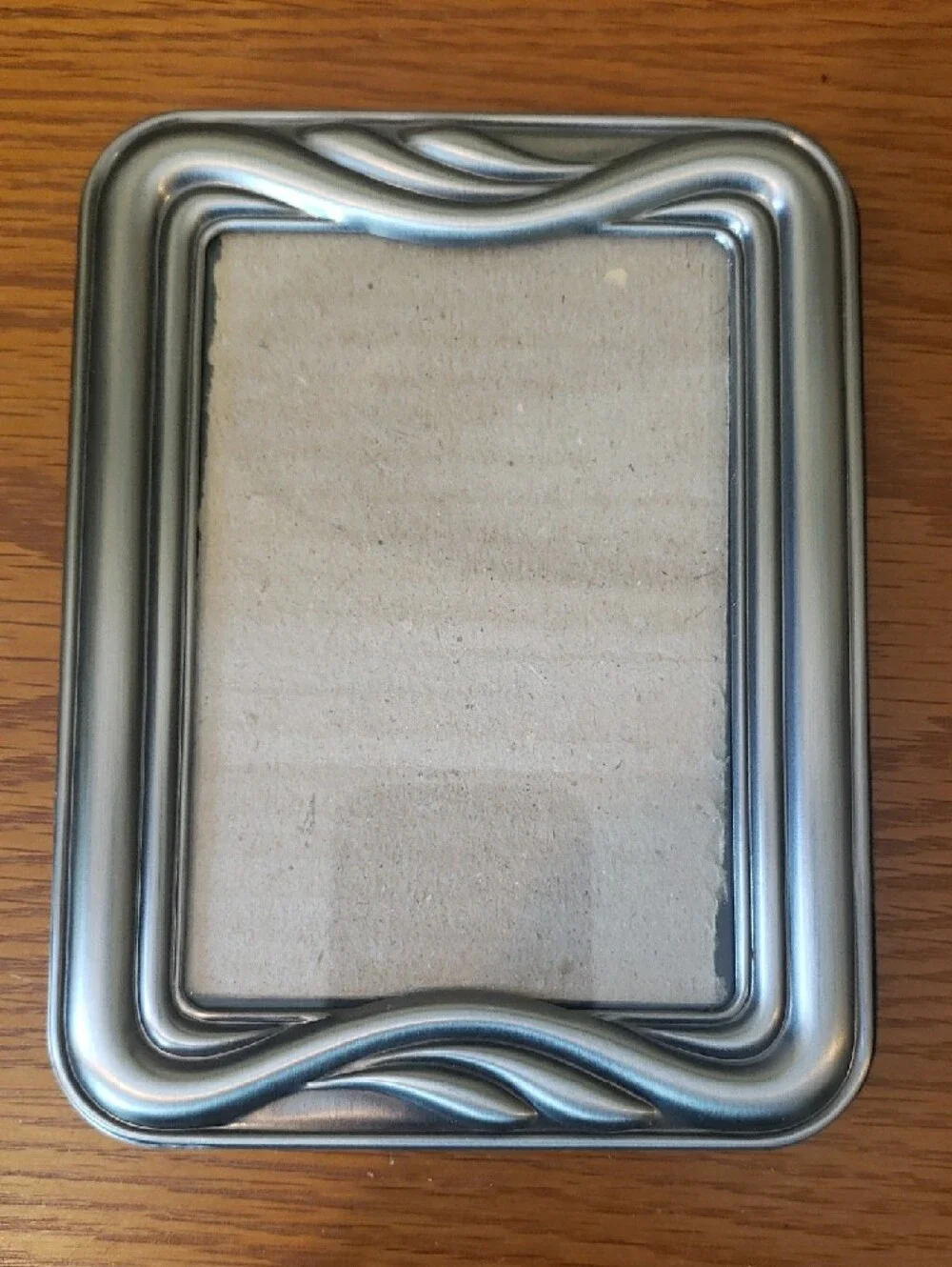 Vtg Ornate Metallic Picture Frame in Silver - Holds 3.5x5 Photo